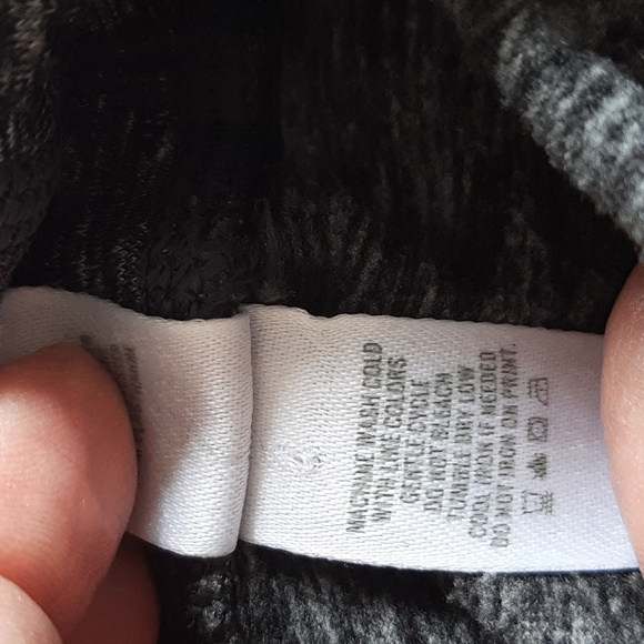Aerie leggings. Heather Gray Size Medium, Pockets - Picture 11 of 15